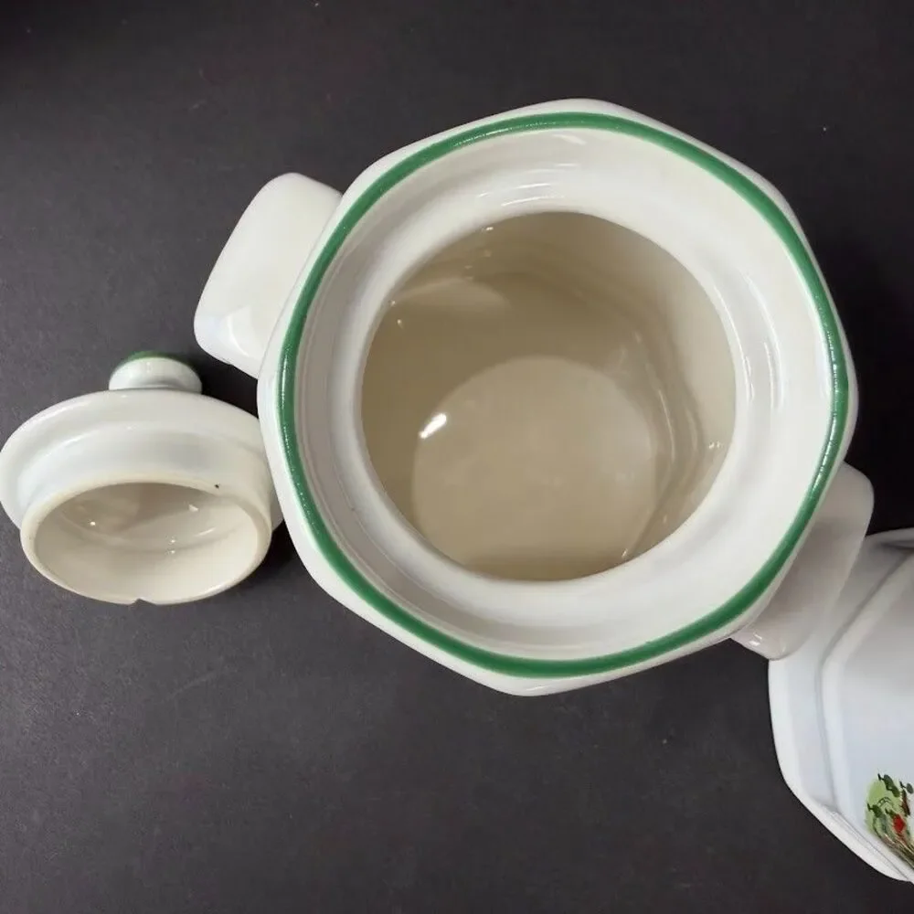 Pfaltzgraff Christmas Heritage Multisided Creamer and Lidded Sugar Bowl
